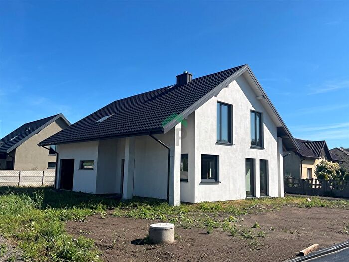 Dom 4-pokojowy na sprzedaż, Konin