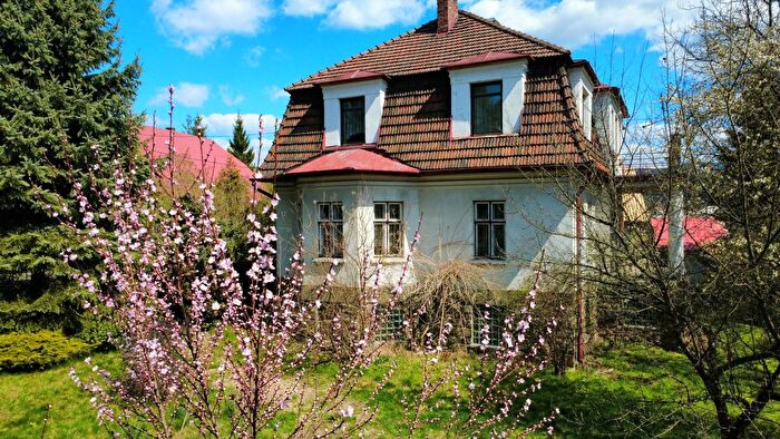Dom 8-pokojowy na sprzedaż, Mszana Dolna