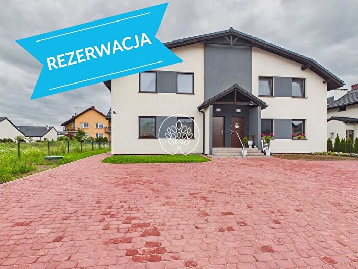 Mieszkanie 3-pokojowe na sprzedaż, Czarnowo