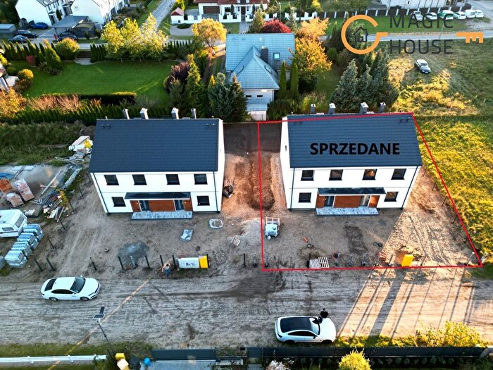 Dom 4-pokojowy na sprzedaż, Reda