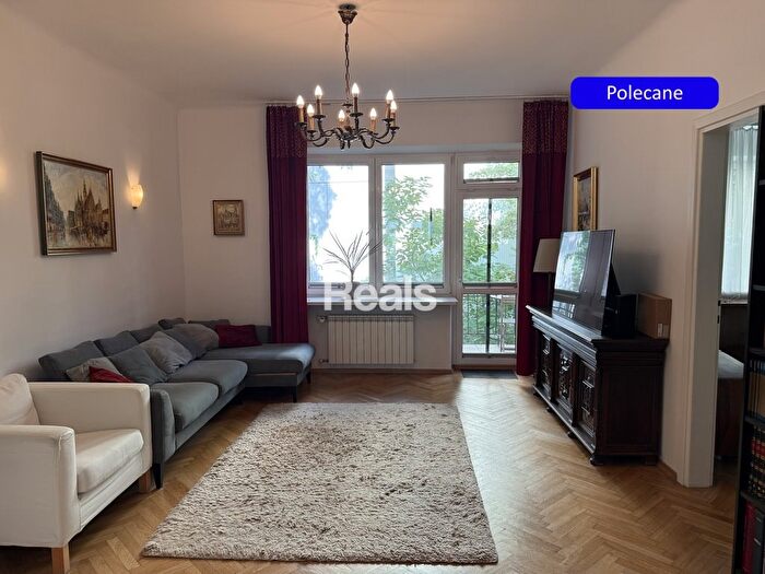 Mieszkanie 4-pokojowe do wynajęcia, Warszawa – Juliana Smulikowskiego
