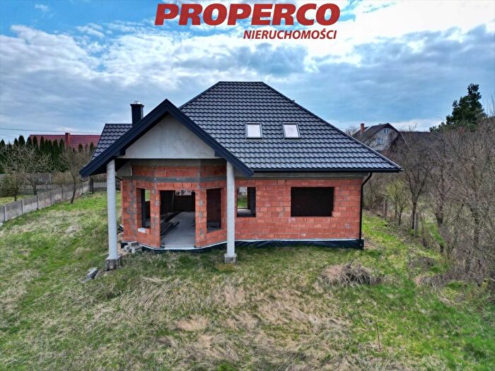 Dom 8-pokojowy na sprzedaż, Daleszyce