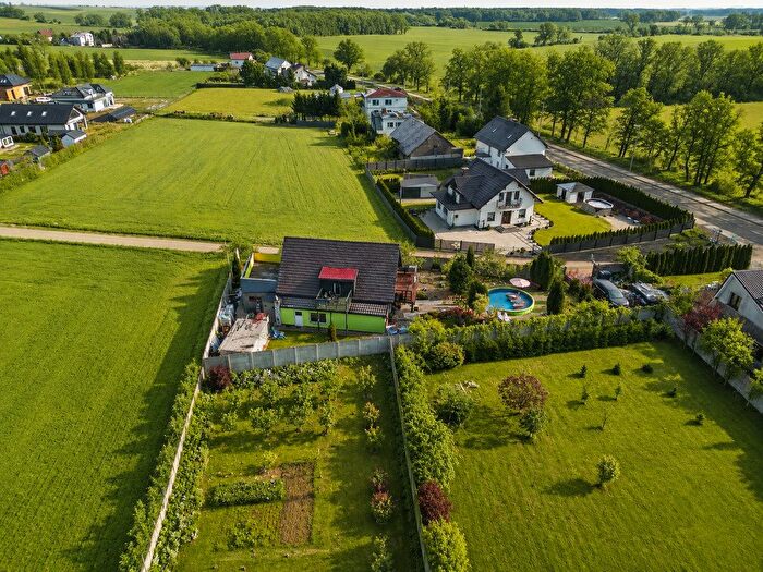 Dom 4-pokojowy na sprzedaż, Mietków