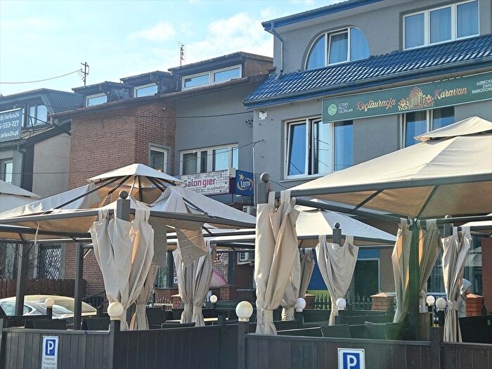 Dom 16-pokojowy na sprzedaż, Warszawa – Aleja Krakowska
