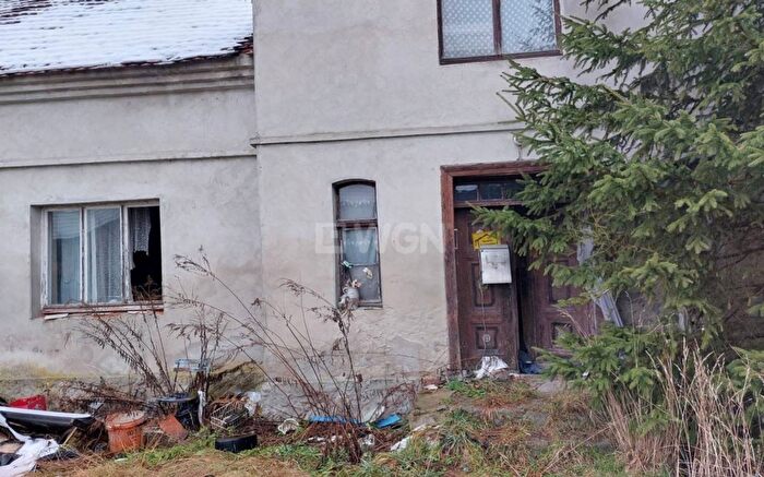 Dom 4-pokojowy na sprzedaż, Gościeszowice