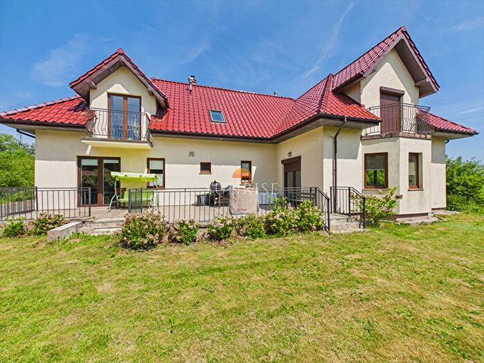 Dom 8-pokojowy na sprzedaż, Kołobrzeg – Wiktorowicza