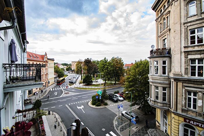 Mieszkanie 5-pokojowe na sprzedaż, Świdnica