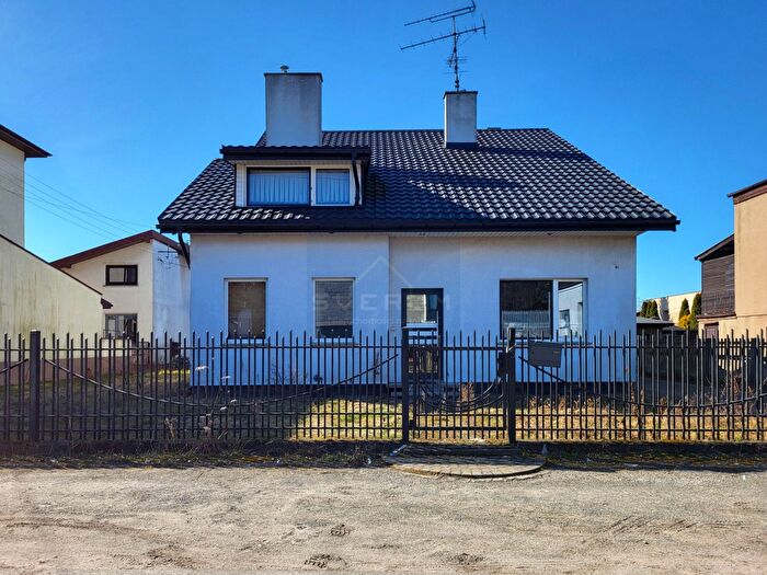 Dom 5-pokojowy na sprzedaż, Konopiska