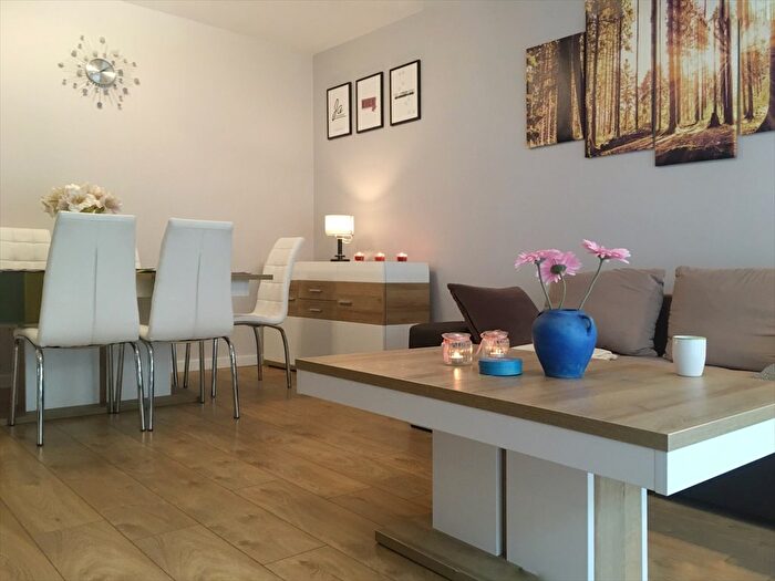 Mieszkanie 3-pokojowe na sprzedaż, Ursus – Starodęby