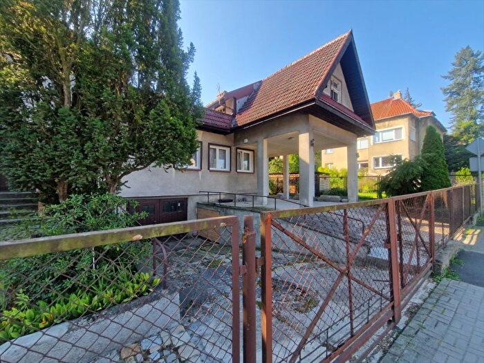 Dom 5-pokojowy na sprzedaż, Jelenia Góra – Nowowiejska