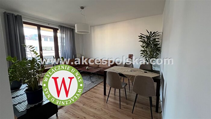 Mieszkanie 3-pokojowe do wynajęcia, Warszawa – Sarmacka