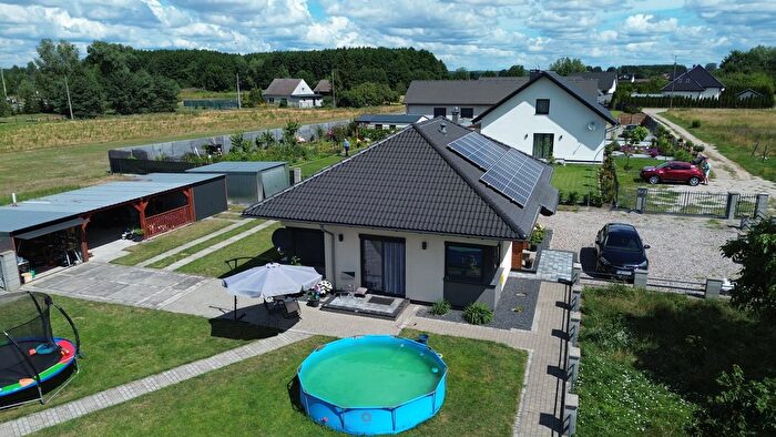 Dom 3-pokojowy na sprzedaż, Deszczno