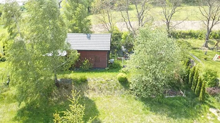 Dom 3-pokojowy na sprzedaż, Stróżówka