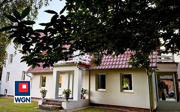 Dom 7-pokojowy na sprzedaż, Wysoka