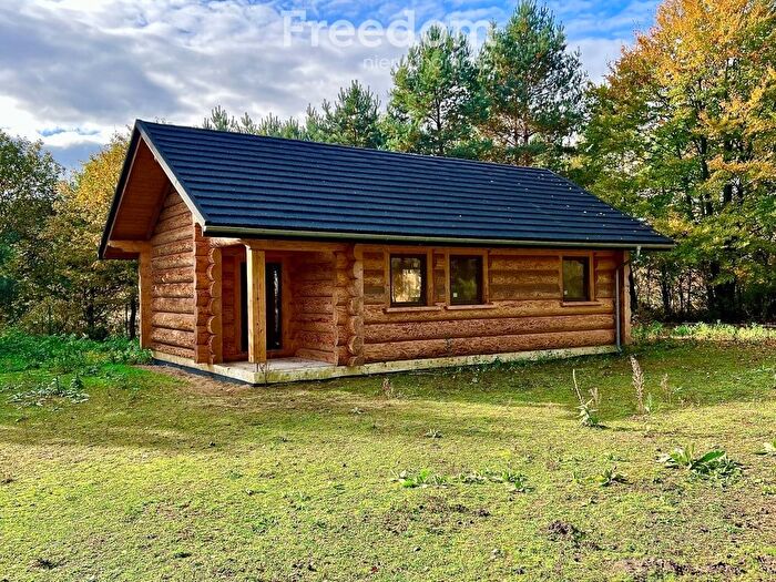 Dom 3-pokojowy na sprzedaż, Wędzina