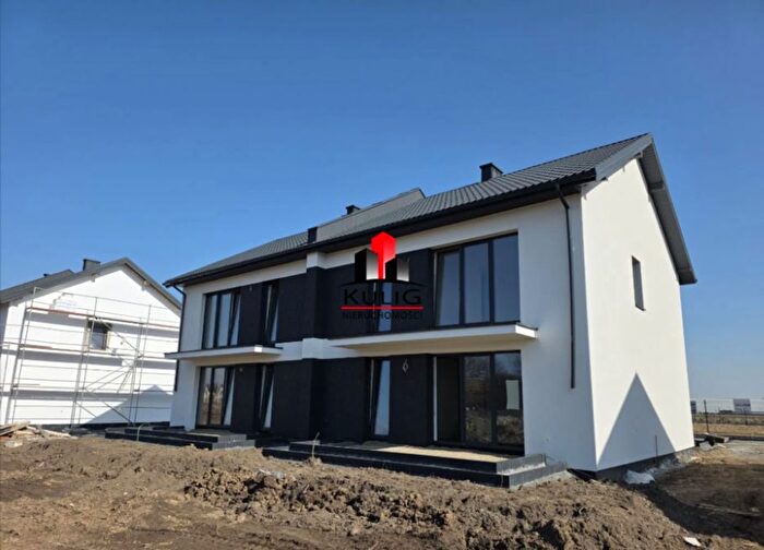 Mieszkanie 4-pokojowe na sprzedaż, Podłęże
