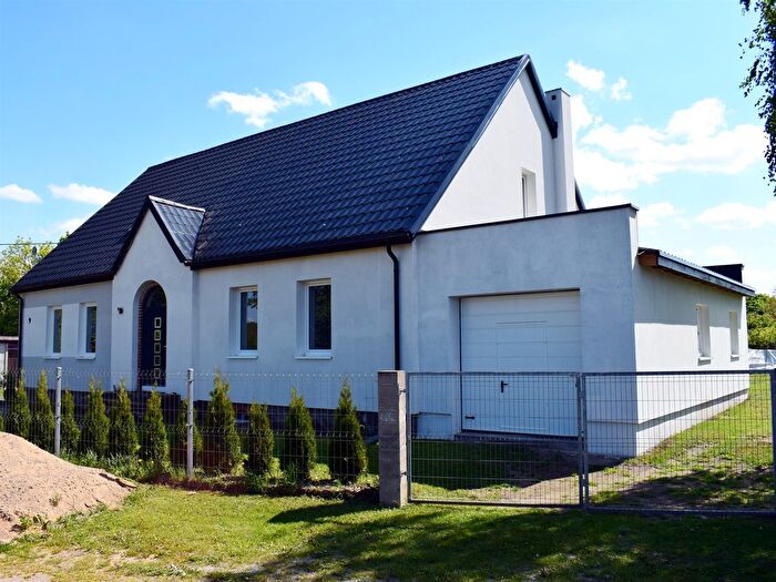 Dom 3-pokojowy na sprzedaż, Żeńsko
