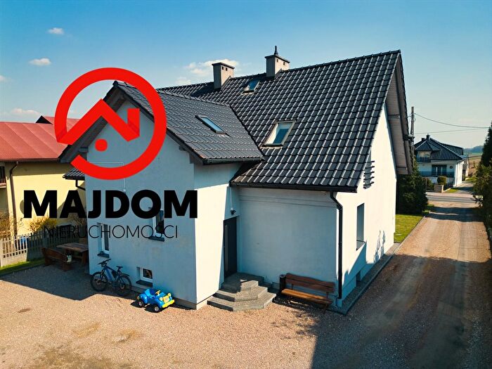 Dom 8-pokojowy na sprzedaż, Piotrowice