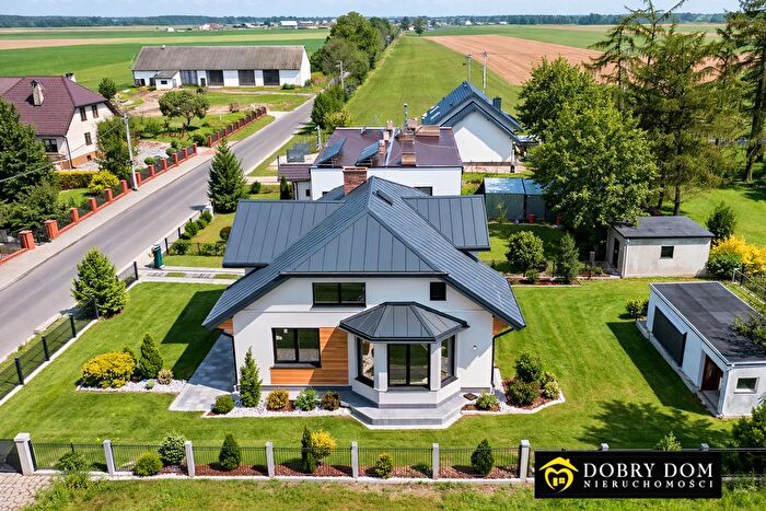 Dom 4-pokojowy na sprzedaż, Białaszewo
