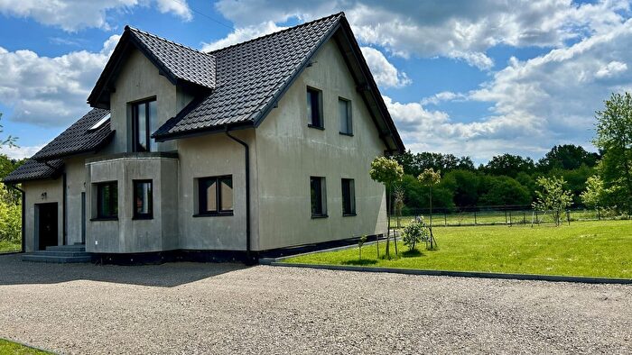 Dom 6-pokojowy na sprzedaż, Wola Batorska