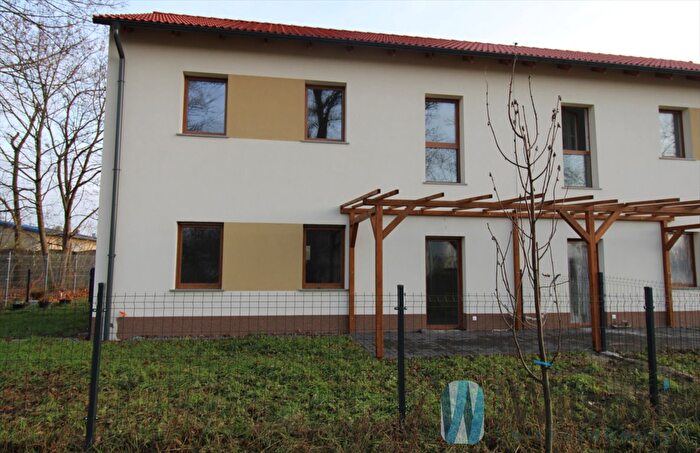 Mieszkanie 3-pokojowe na sprzedaż, Miłoszyce