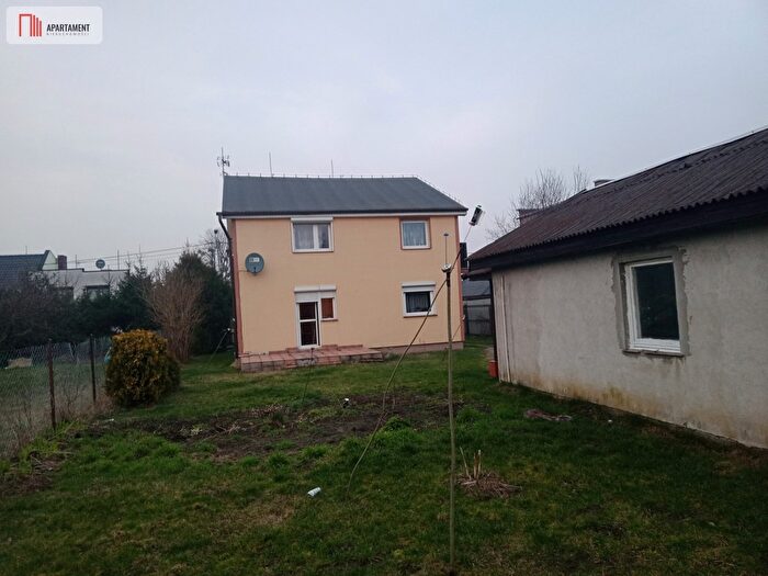 Dom 4-pokojowy na sprzedaż, Żnin