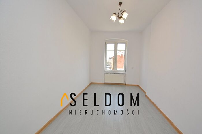 Mieszkanie 3-pokojowe na sprzedaż, Legnica – Senatorska