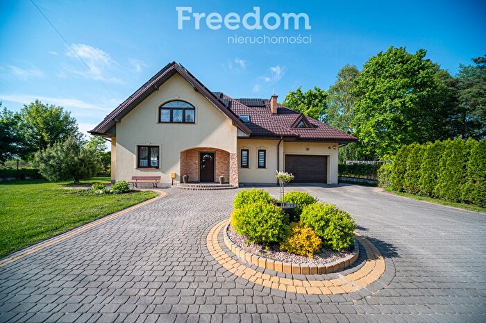 Dom 6-pokojowy na sprzedaż, Tomice