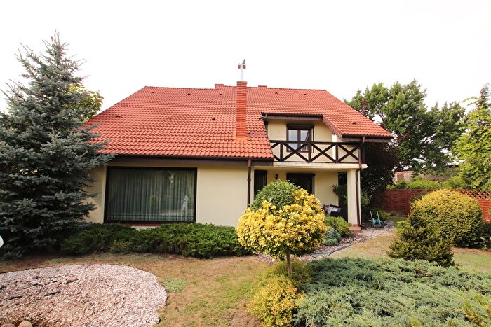 Dom 7-pokojowy na sprzedaż, Turek