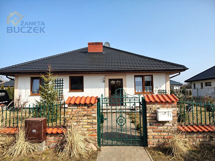 Dom 4-pokojowy na sprzedaż, Kuznocin