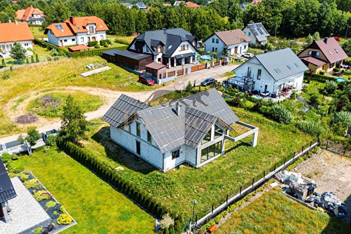 Dom 7-pokojowy na sprzedaż, Borkowo