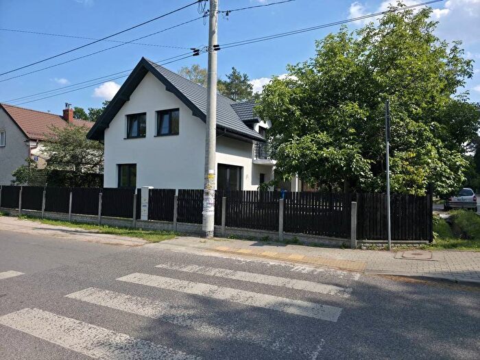 Dom 6-pokojowy na sprzedaż, Międzyborów