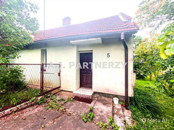 Dom 3-pokojowy na sprzedaż, Grajów