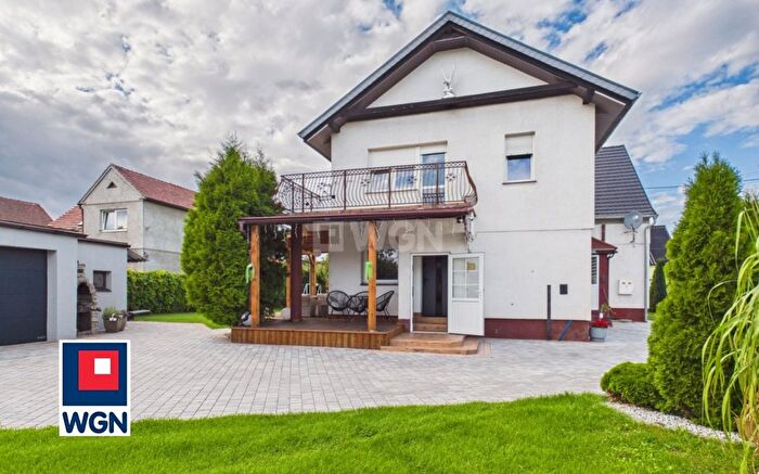Dom 8-pokojowy na sprzedaż, Szprotawa