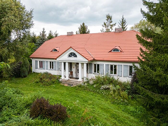 Dom 9-pokojowy na sprzedaż, Marianów