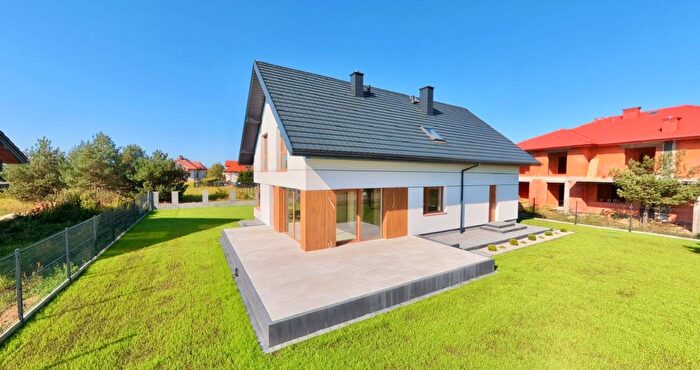 Dom 5-pokojowy na sprzedaż, Rajszew