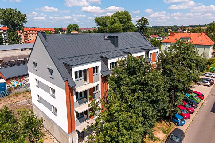 Mieszkanie 3-pokojowe na sprzedaż, Lubań