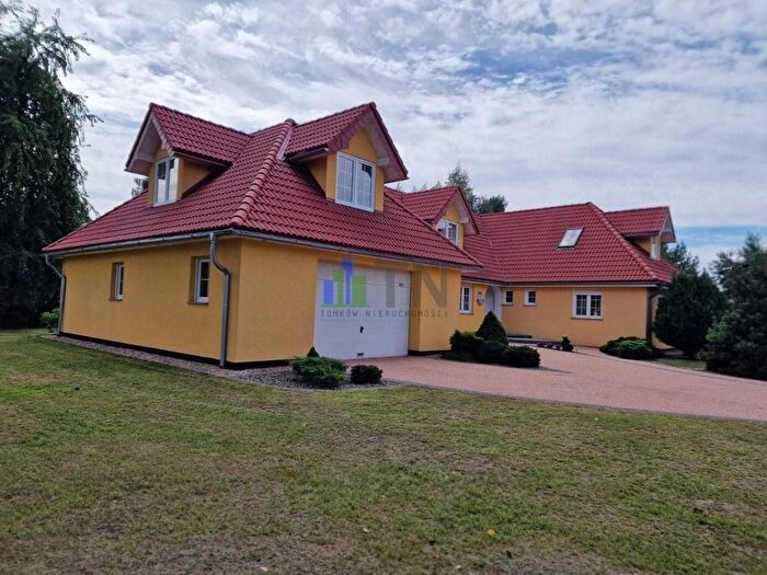 Dom 9-pokojowy na sprzedaż, Chwałowice