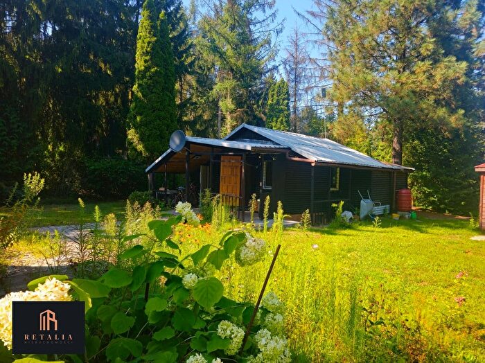 Dom 2-pokojowy na sprzedaż, Adamów-Wieś
