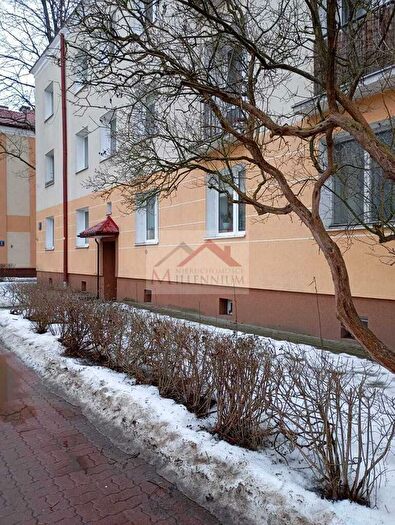 Mieszkanie 3-pokojowe na sprzedaż, Warszawa – Plac Roku