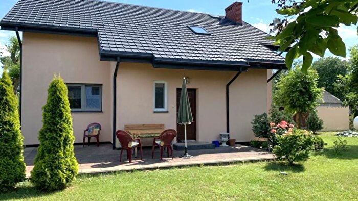 Dom 4-pokojowy na sprzedaż, Cichów