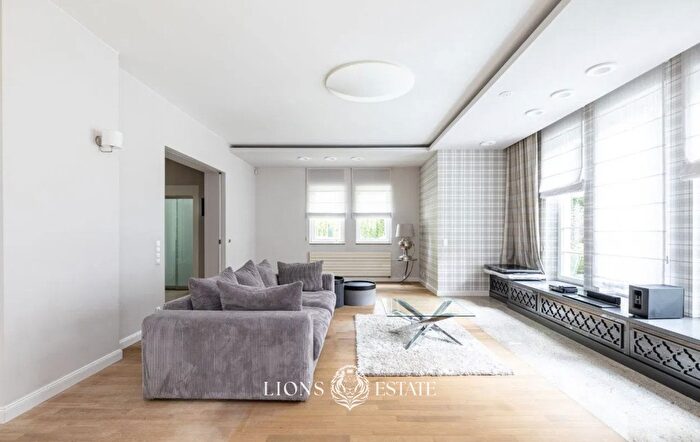 Dom 6-pokojowy na sprzedaż, Konstancin-Jeziorna