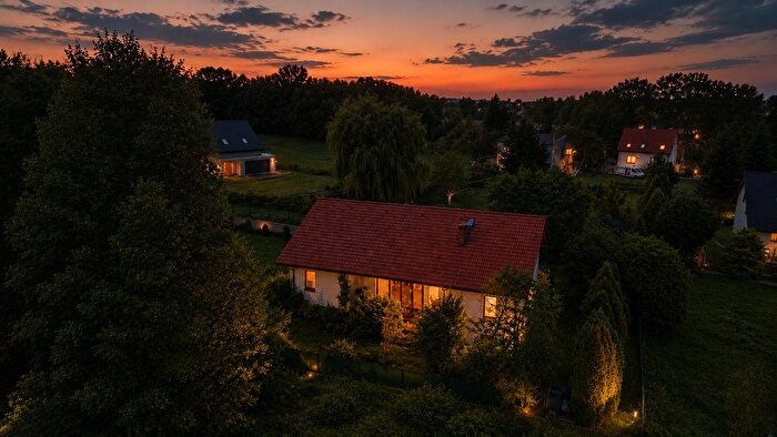 Dom 4-pokojowy na sprzedaż, Ryczów