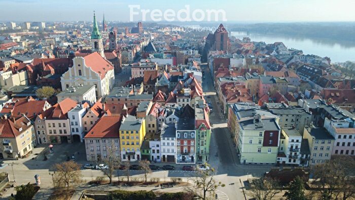 Dom 9-pokojowy na sprzedaż, Toruń – Plac Mariana Rapackiego