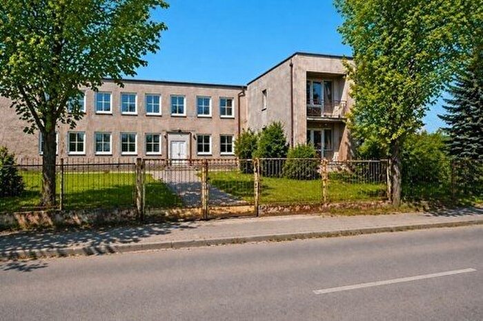 Dom 10-pokojowy na sprzedaż, Przystajń