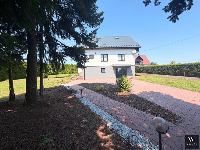 Mieszkanie 3-pokojowe do wynajęcia, Batowice