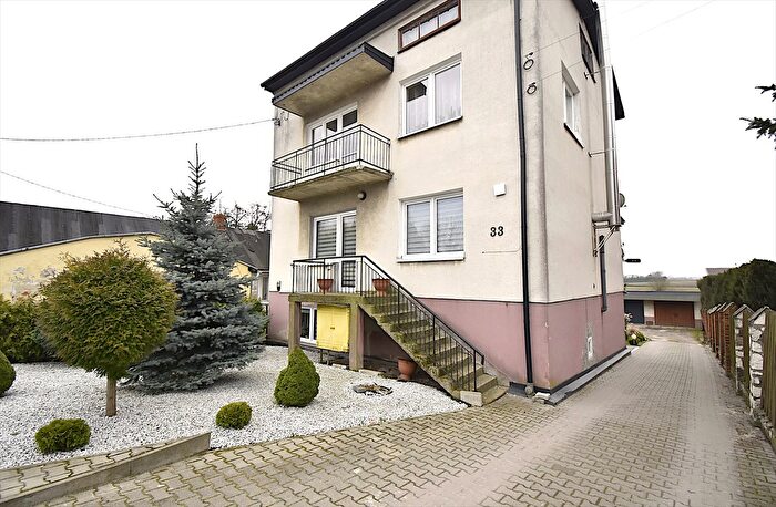 Mieszkanie 3-pokojowe na sprzedaż, Kurów