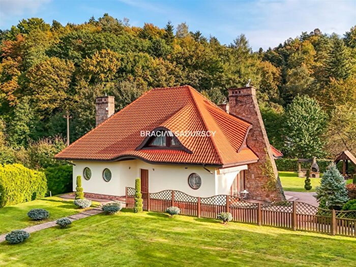 Dom 5-pokojowy na sprzedaż, Zarabie