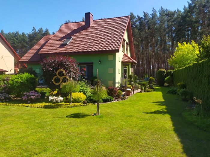 Dom 6-pokojowy na sprzedaż, Wilków