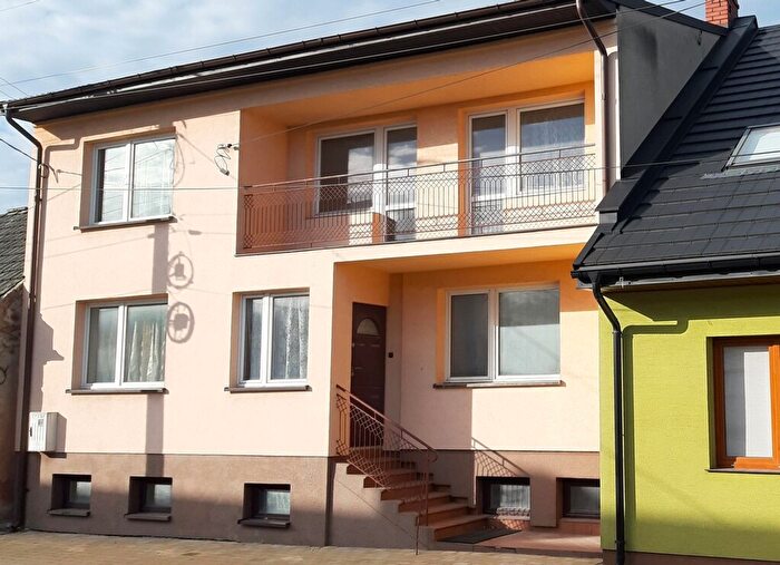 Dom 6-pokojowy na sprzedaż, Raków